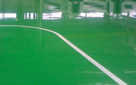 環氧地坪漆和環氧自流平地坪有什么差異？